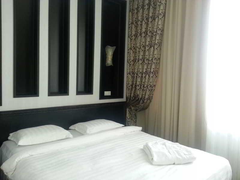 Royal Petrol Hotel Taldykorgan Ngoại thất bức ảnh